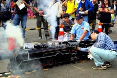 龍之盈游樂電動超真一代、二代軌道小火車獨特之處